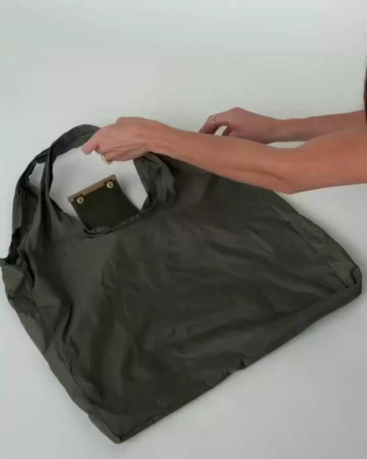 keote - keychain tote - olive